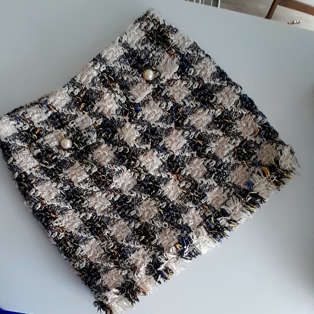 Tweed skirt in size small